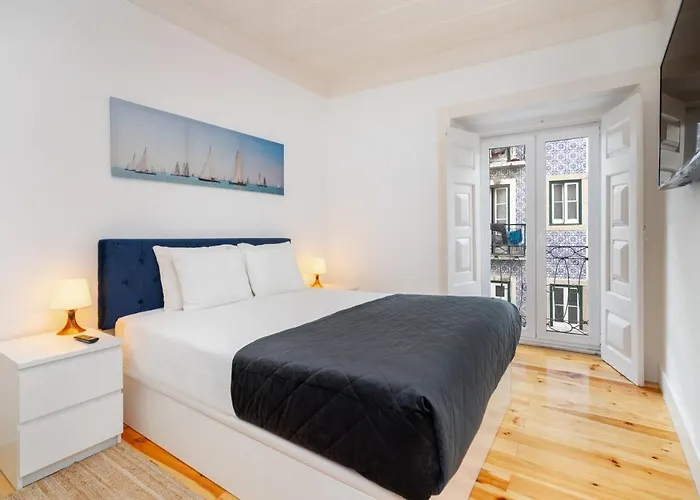 Whome Intendente Modern 1-bed With Lift In Notch Location شقة *