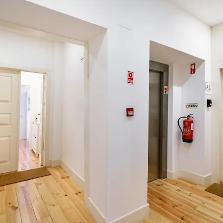 Whome Intendente Modern 1-bed W/ Lift & Ac In Notch Location * Lisbon